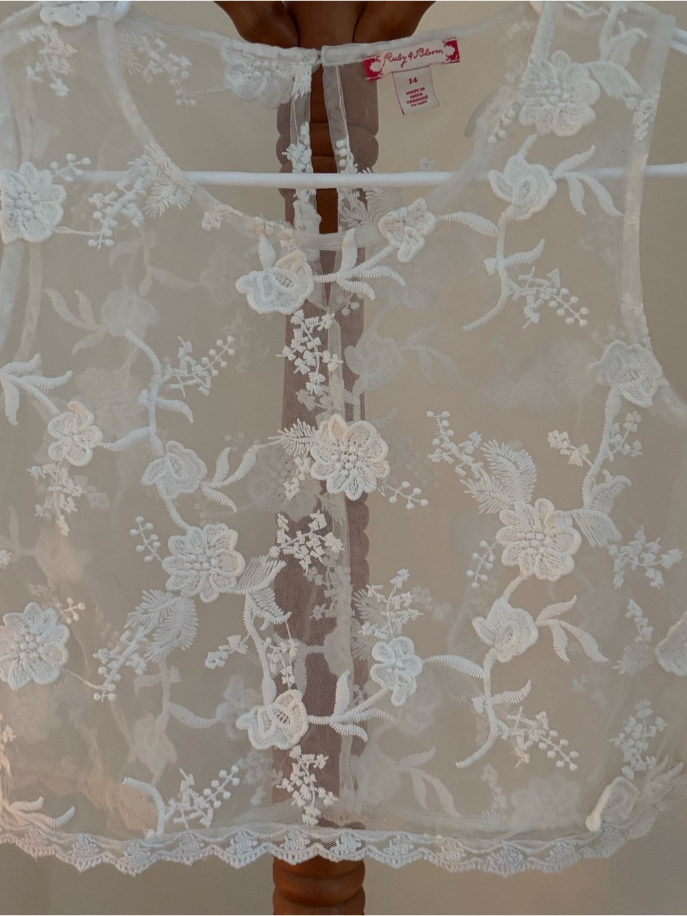 ruby & bloom white Sheer Floral Embroidered Lace Crop Top